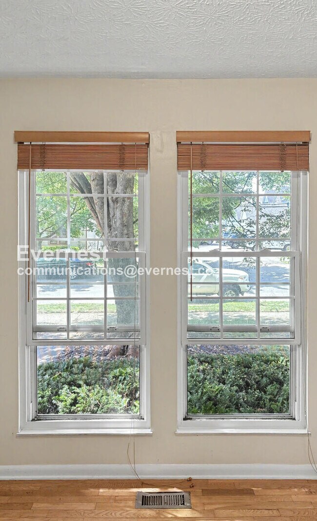 Foto del edificio - 1268 Michigan Ave