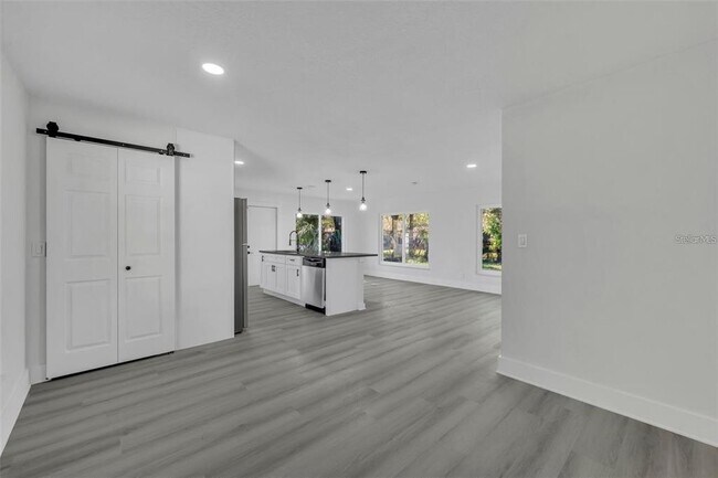 Foto del edificio - 920 Lockhart St