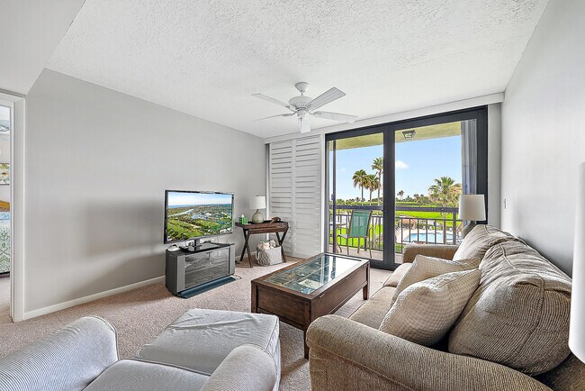 Building Photo - 301 S Seas Dr