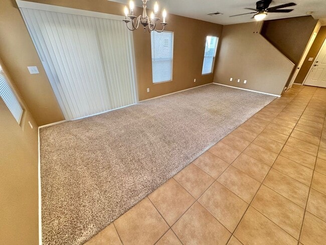 Foto del edificio - Beautiful 3 bedroom/2.5 bath home in great neighborhood