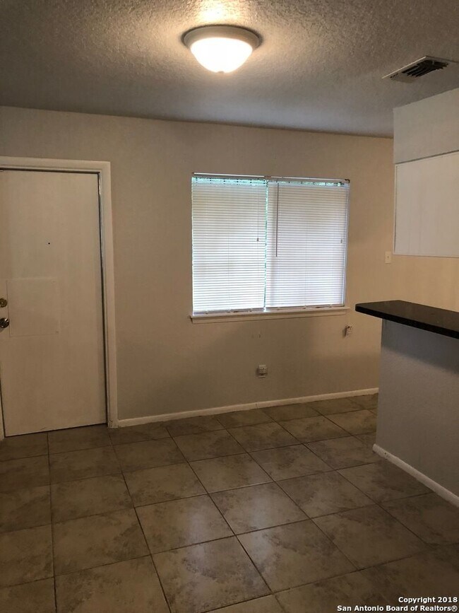Building Photo - 5619 Brookhill St