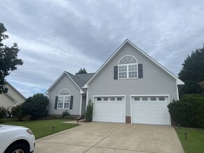 Building Photo - 5617 Shady Pine Ct