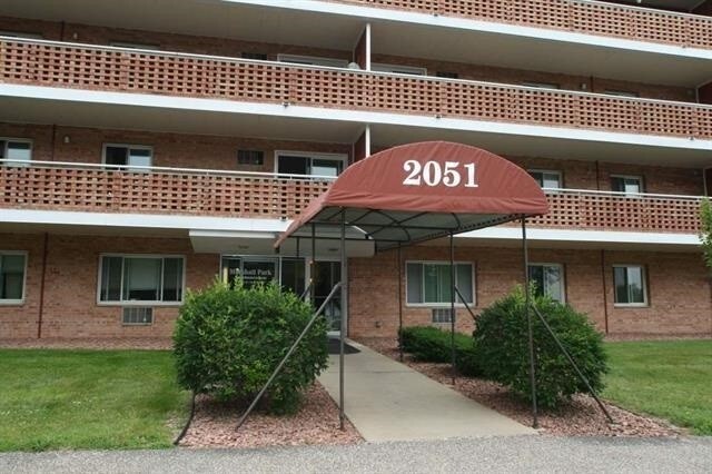 Primary Photo - 2051 Allen Blvd