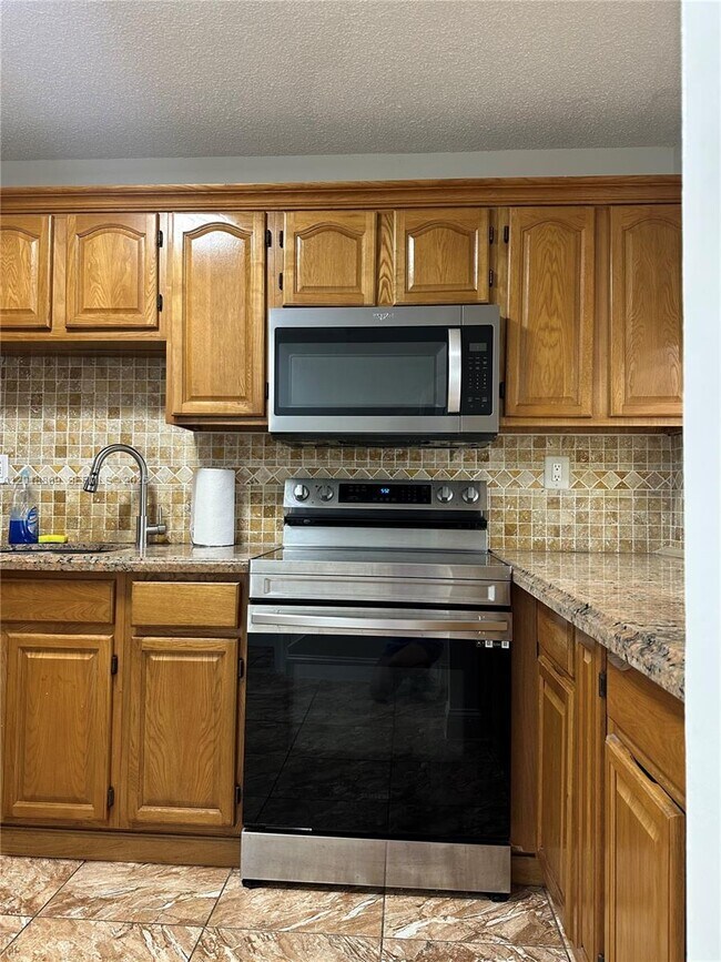 Building Photo - 2780 W 76th St