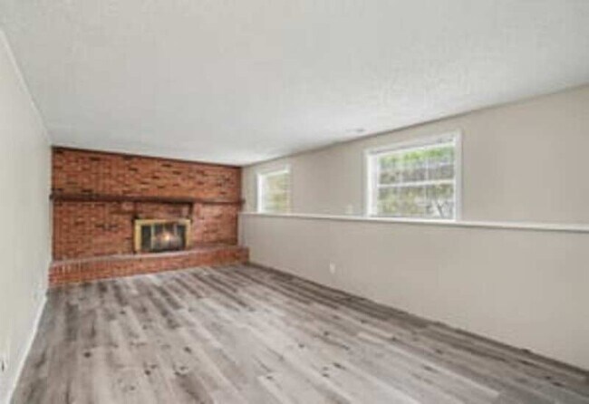 Building Photo - 6201 Turtle Neck Ln
