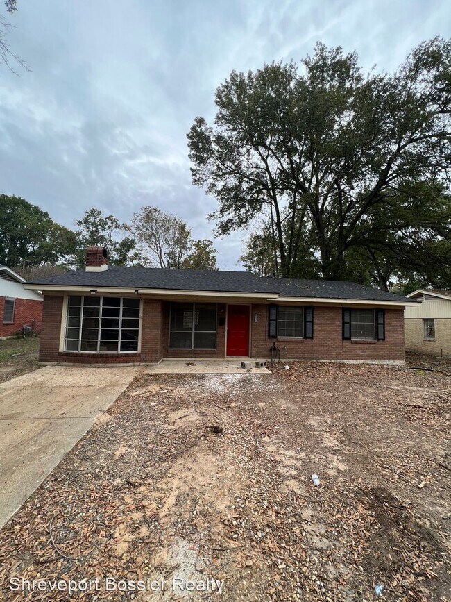 Building Photo - 3 br, 1 bath House - 1132 N. Southland Par...