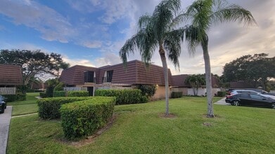 Building Photo - 606 6th Ln