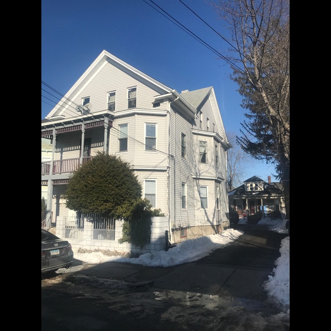 Building Photo - 49 Lisbon St