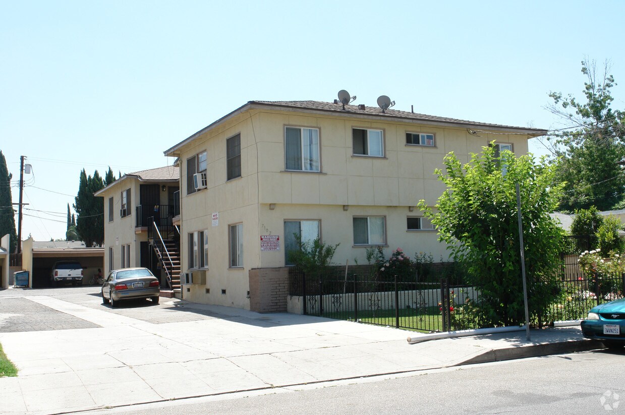 Primary Photo - 7102 Ethel Ave