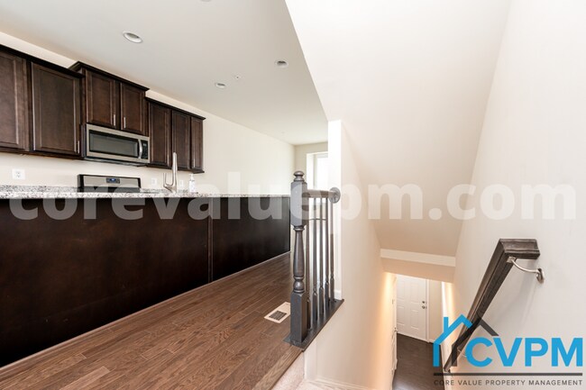 Foto del edificio - 1216 Acorn Ln