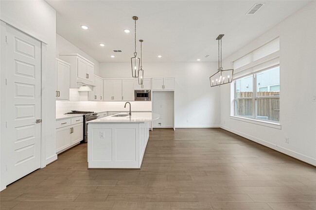 Building Photo - 1722 Leilani Dr