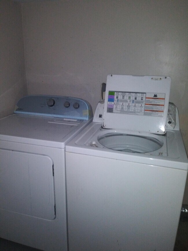 Foto del edificio - 606 N Bouldin St