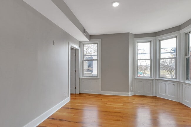Building Photo - 53 Hawkins St
