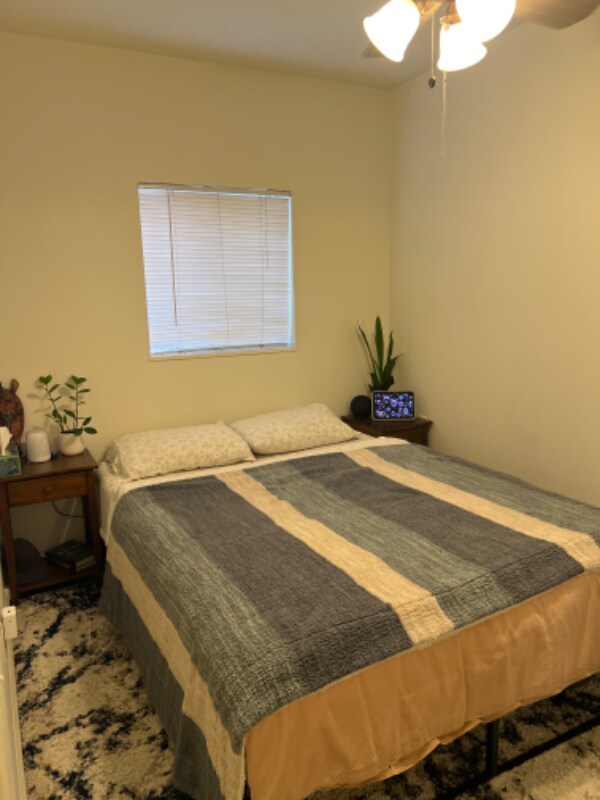 Foto del edificio - 4015 Crest Dr