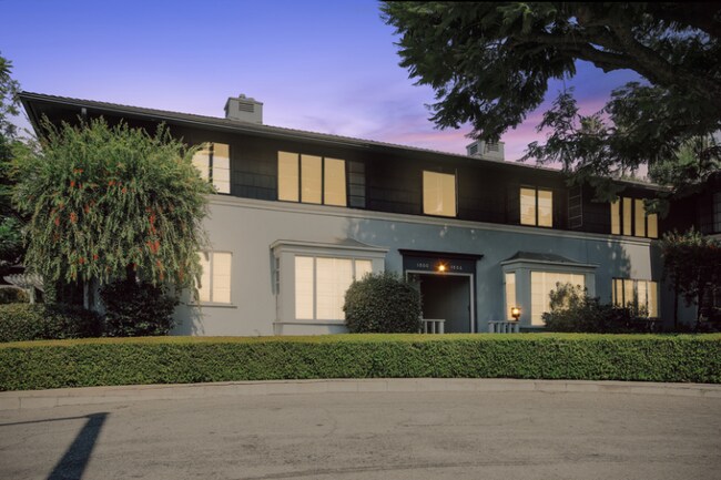 Building Photo - 1778 Grevelia St