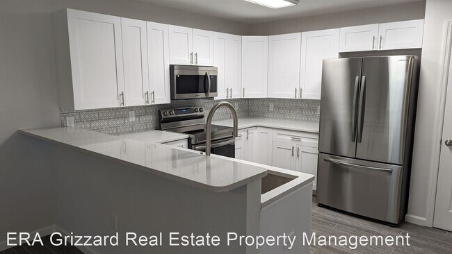 Foto del edificio - 3 br, 2 bath House - 500 E Lakeview Ave