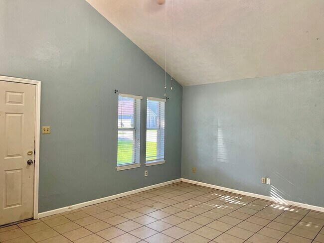 Foto del edificio - 2521 S Pearland Ave