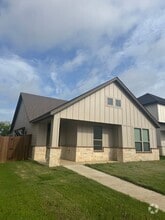 Building Photo - 633 The Cottages Dr