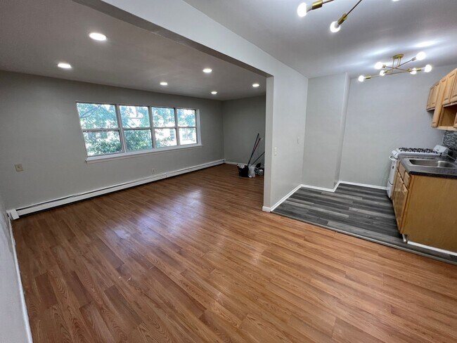386 Stuyvesant Ave 22 - 412 Stuyvesant Ave