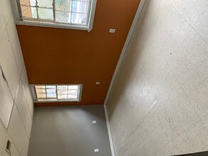 Building Photo - 1362 Pitkin Rd