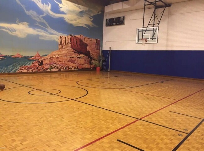 Foto del edificio - 3031 N Civic Center Plz