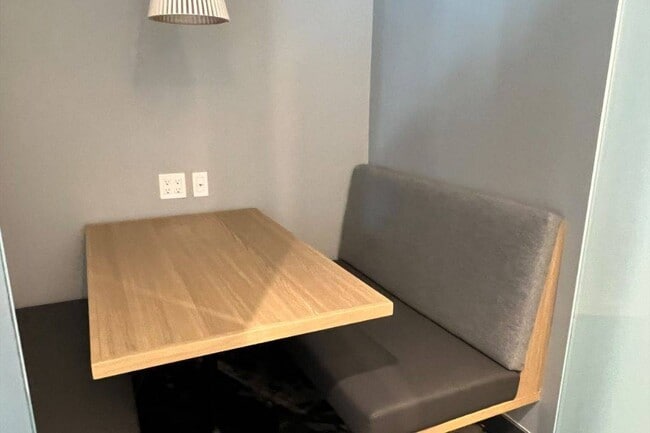 Building Photo - 3809 Evergreen Pl