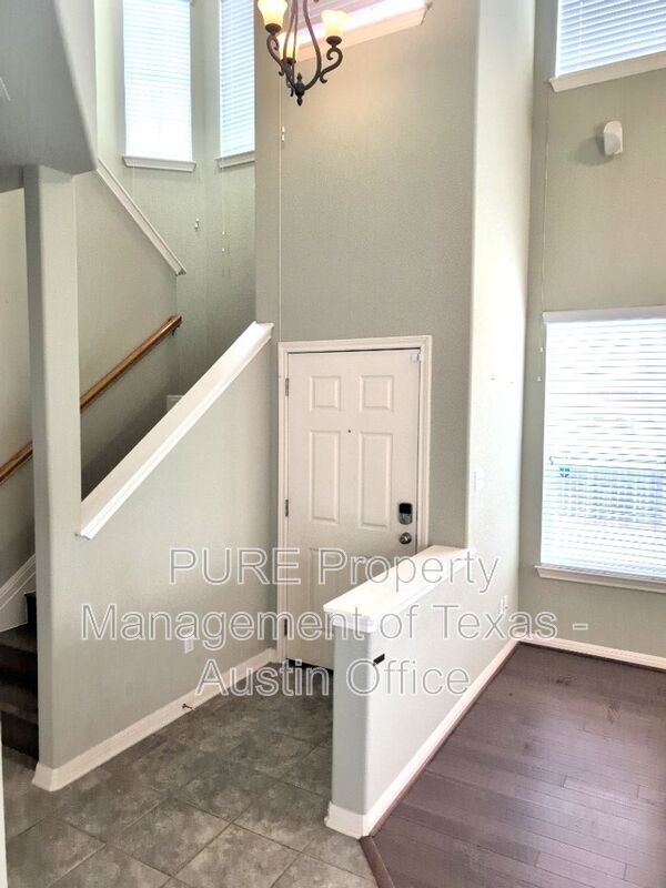 Building Photo - 1101 E Parmer Ln