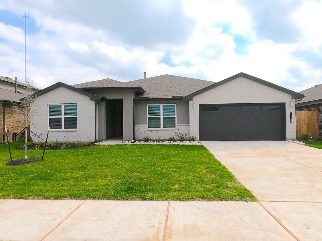 Foto principal - 1119 Hyde Lk Ln