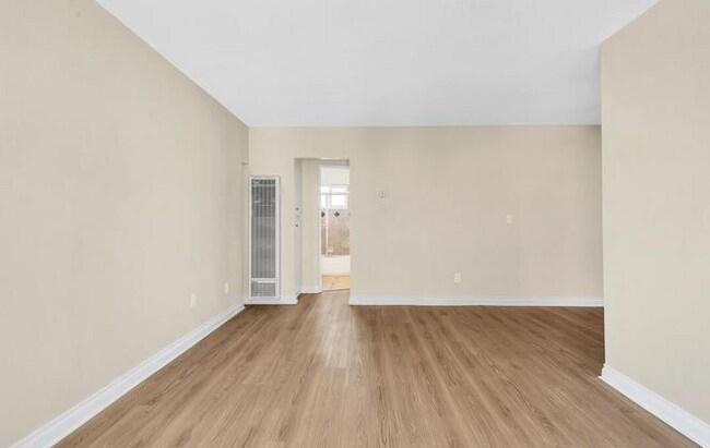 Foto del edificio - Welcome to prime living in quite Historic ...