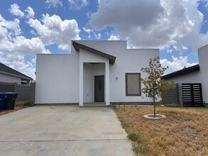 Building Photo - 1615 Dra Eve Perez Lane