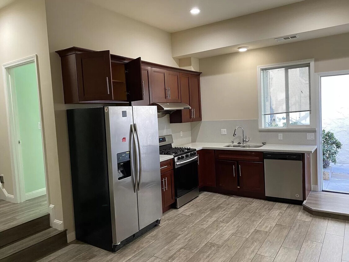 Foto principal - 2750 Park Blvd