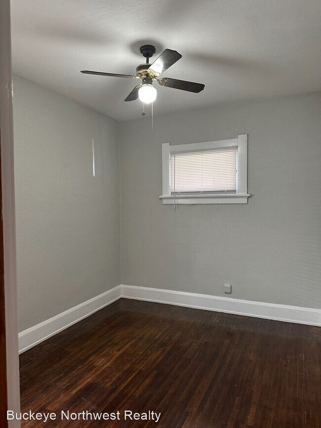 Foto del edificio - 2 br, 2 bath House - 1820 Brussels St