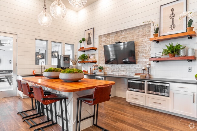 Interior Photo - Luxia Rockwall Downes