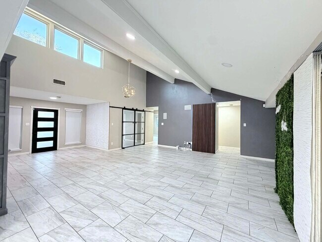 Foto del edificio - 6610 Campden Dr