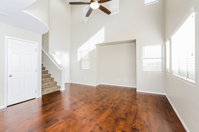 Building Photo - 3 Bedroom in South Las Vegas!