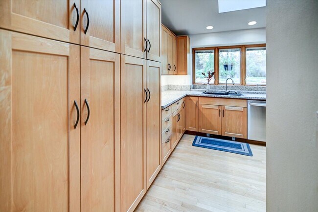 Foto del edificio - Mid Century Modern 3 bedroom- Hill Farms with pool