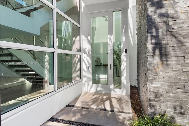 Foto del edificio - 2217 NE 17th Terrace