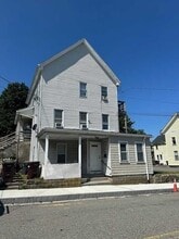 Building Photo - 205 Bussey St