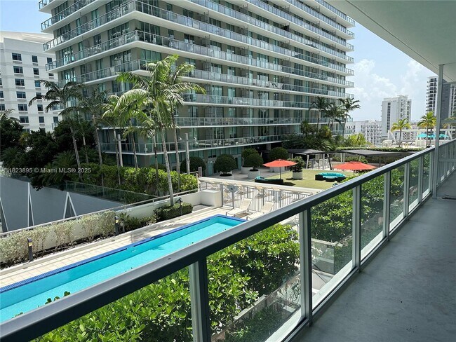 Foto del edificio - 1111 SW 1st Ave