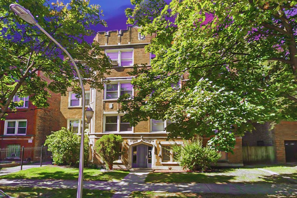 Primary Photo - 8012 S Essex Ave