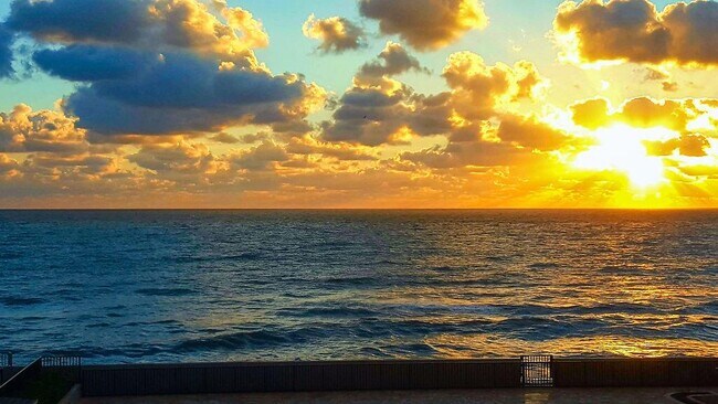Foto del edificio - 3610 S Ocean Blvd