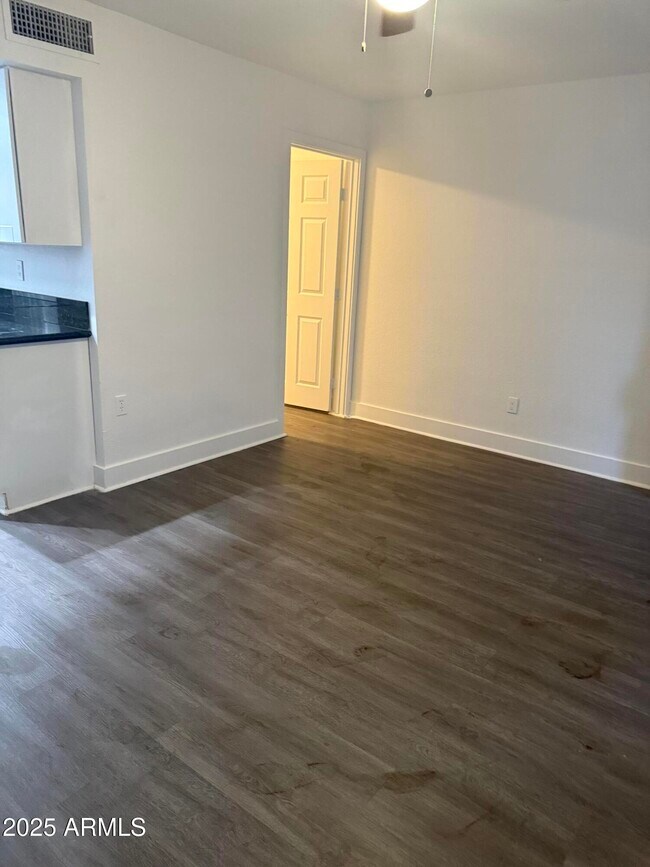 Foto del edificio - 18202 N Cave Creek Rd