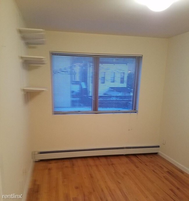 Foto del edificio - 2 br, 1 bath Apartment - 2841 42nd St
