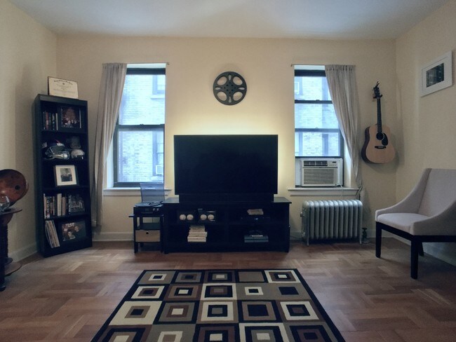 Foto del edificio - 590 Fort Washington Ave