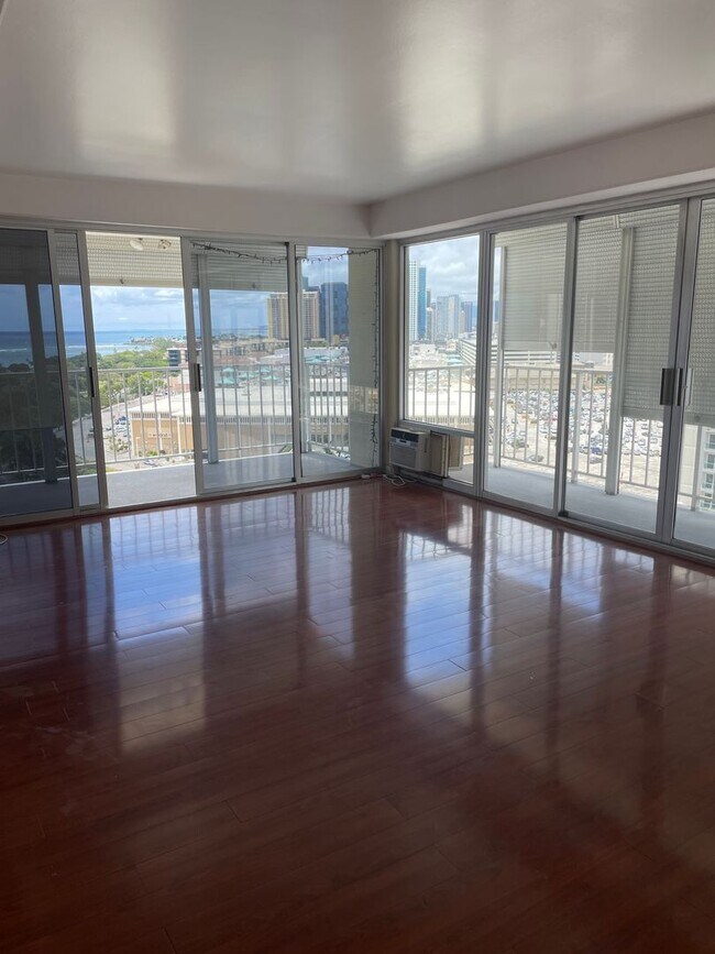 Foto del edificio - Ala Moana 2 Bedroom with Ocean Views
