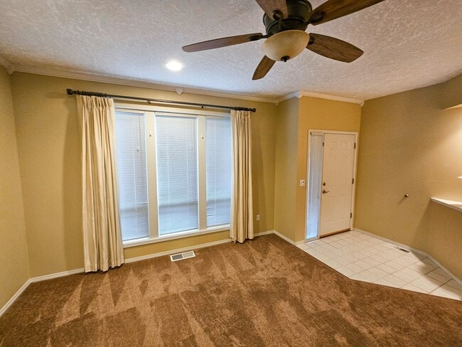 Building Photo - 2837 Lower Breckenridge Loop NW