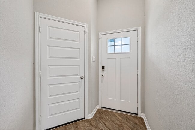 Building Photo - 8006 Barret Travis Ct