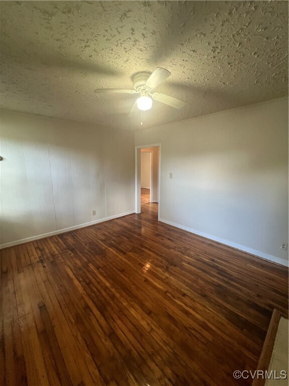Building Photo - 2405 Oaklawn Blvd