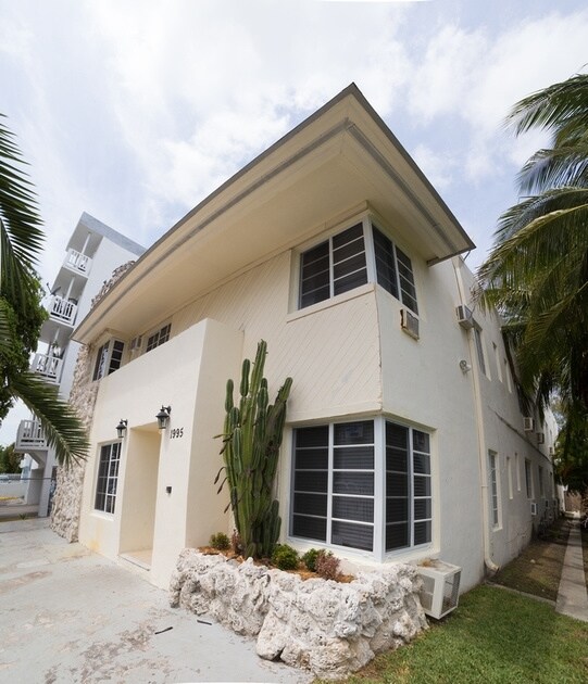 Exterior Photo - 1995 Bay Dr