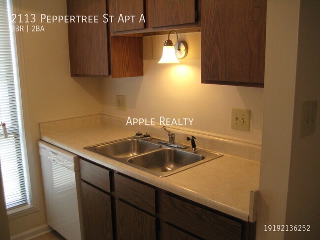 Foto del edificio - 2113-A Peppertree St - Available Now!